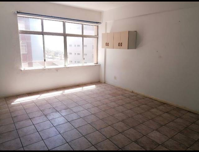 0.5 BEDROOM APARTMENT TO LET IN SOUTH BEACH